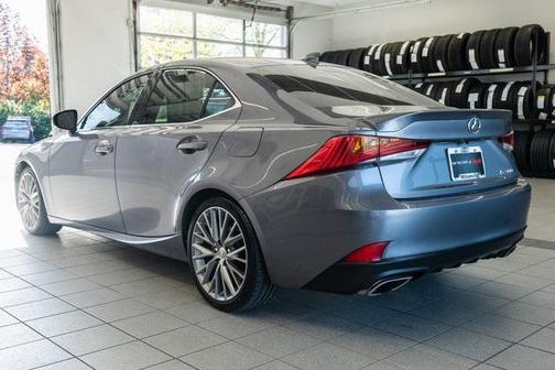 2018 Lexus IS 300 Base