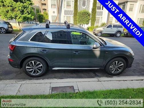 2022 Audi Q5 45 S line Premium Plus