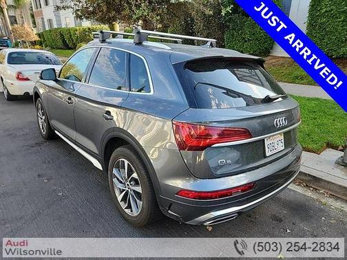 2022 Audi Q5 45 S line Premium Plus