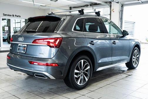 2022 Audi Q5 45 S line Premium Plus