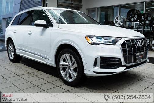 2023 Audi Q7 45 Premium