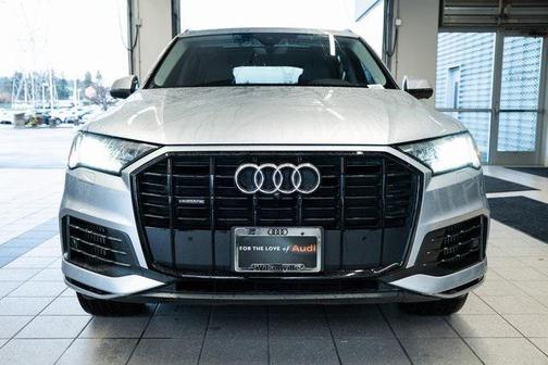 2021 Audi Q7 55 Premium Plus