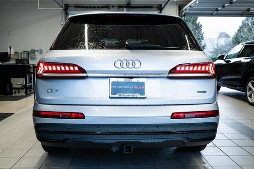 2021 Audi Q7 55 Premium Plus