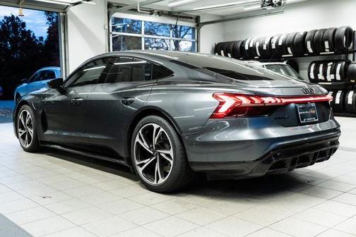 2023 Audi e-tron GT Prestige quattro