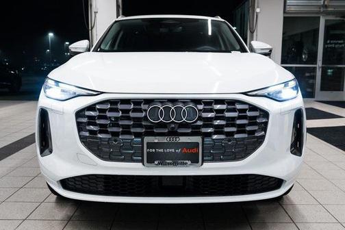 2025 Audi Q5 Premium