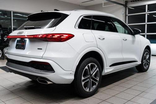 2025 Audi Q5 Premium