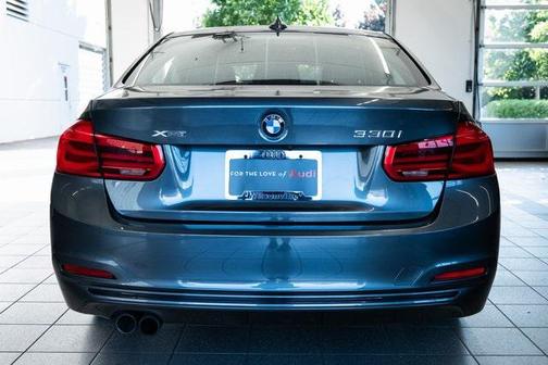2018 BMW 330 xDrive
