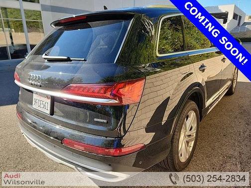 2023 Audi Q7 55 Premium Plus