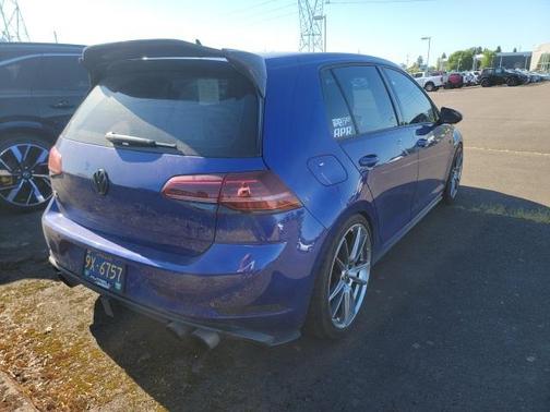 2018 Volkswagen Golf R 2.0T DSG