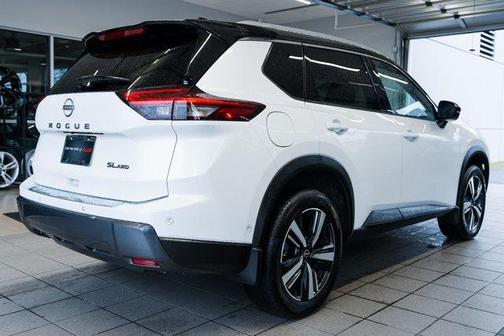 2025 Nissan Rogue SL