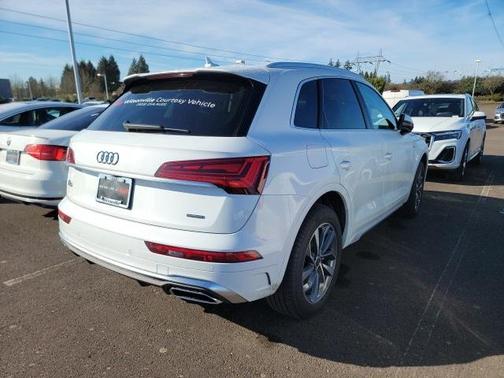 2023 Audi Q5 45 S line Premium