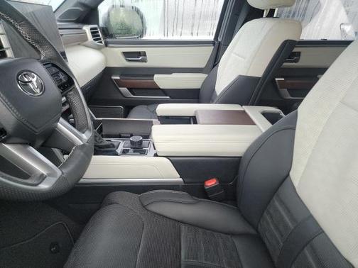 2024 Toyota Sequoia Capstone