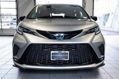 2024 Toyota Sienna XSE 7 Passenger