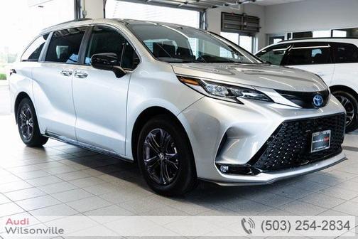 2024 Toyota Sienna XSE 7 Passenger
