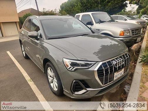 2024 Audi Q3 45 S line Premium Plus
