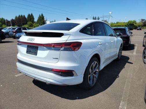 2024 Audi Q4 e-tron Sportback Premium Plus 55 quattro