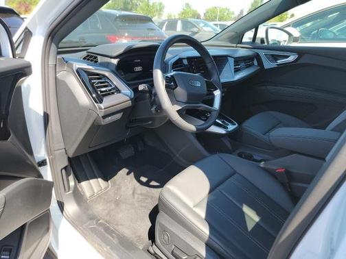 2024 Audi Q4 e-tron Sportback Premium Plus 55 quattro