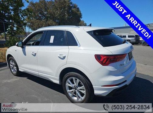 2023 Audi Q3 Premium 45 TFSI S line quattro Tiptronic