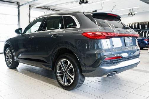 2025 Audi Q5 Premium TFSI quattro S tronic