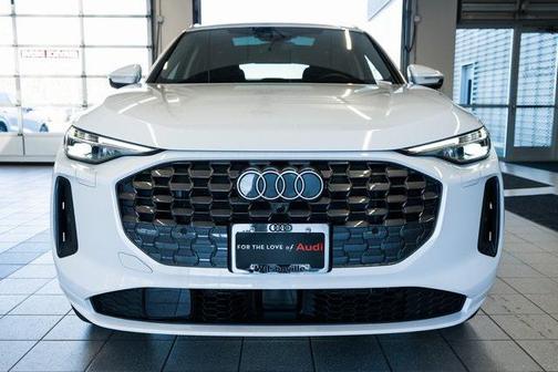 2025 Audi Q5 Premium Plus