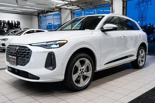 2025 Audi Q5 Premium Plus TFSI quattro S tronic