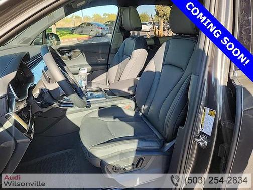 2025 Audi Q7 55 Premium Plus