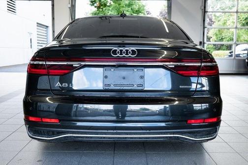 2023 Audi A8 L 55 TFSI quattro Tiptronic