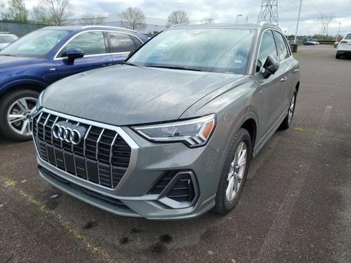 2023 Audi Q3 S line Premium