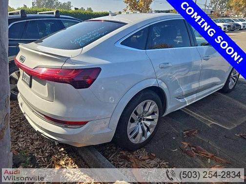 2022 Audi e-tron S Prestige