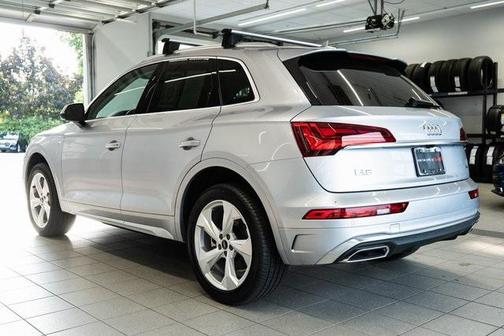 2022 Audi Q5 45 S line Premium Plus