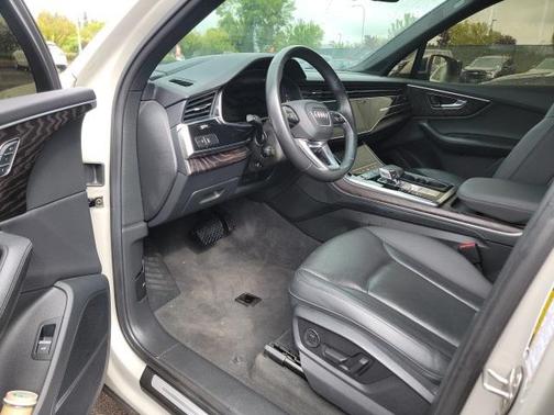 2021 Audi Q7 55 Prestige