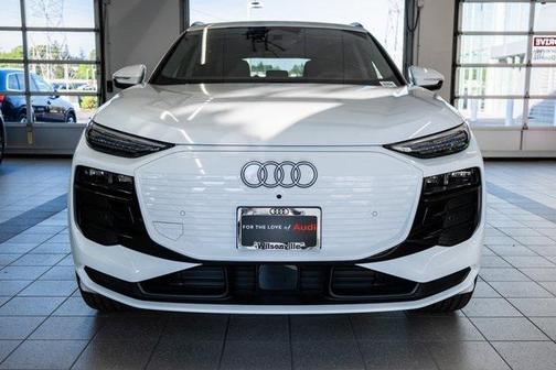 2025 Audi Q6 e-tron Premium Plus