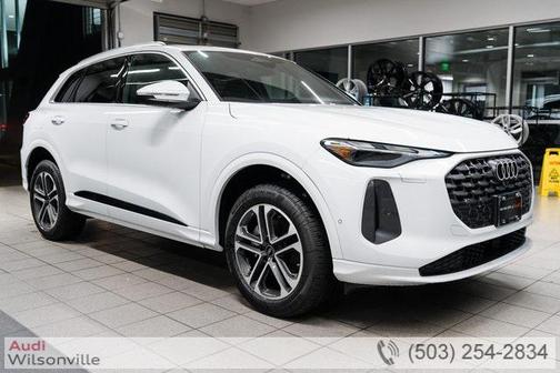 2025 Audi Q5 Premium