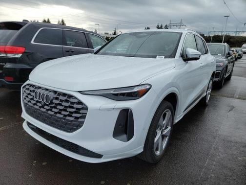 2025 Audi Q5 Premium Plus TFSI quattro S tronic