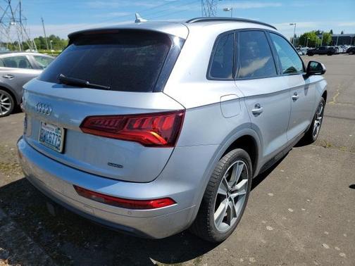 2020 Audi Q5 45 Premium Plus