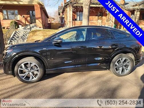 2024 Audi Q4 e-tron Premium Plus 50 quattro