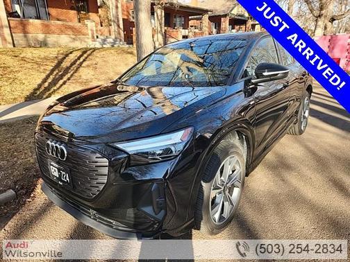 2024 Audi Q4 e-tron Premium Plus 50 quattro