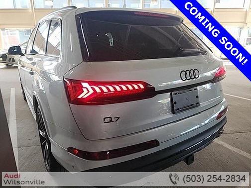 2023 Audi Q7 55 Premium Plus