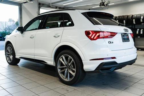 2025 Audi Q3 Premium 45 TFSI S line quattro Tiptronic