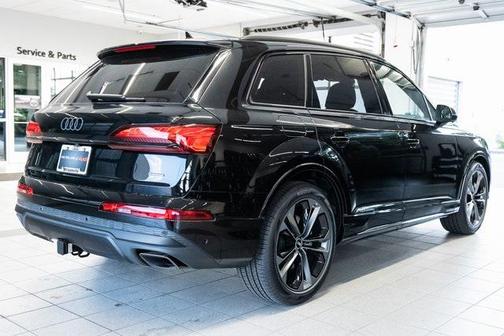 2025 Audi Q7 55 Prestige