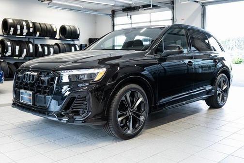 2025 Audi Q7 55 Prestige