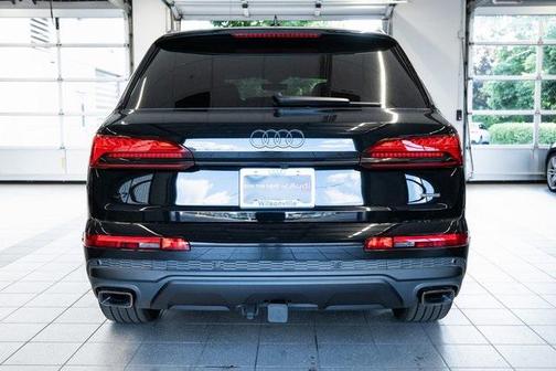 2025 Audi Q7 55 Prestige