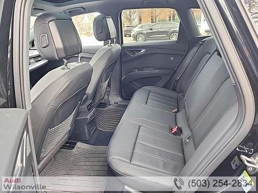 2024 Audi Q4 e-tron Prestige 50 quattro