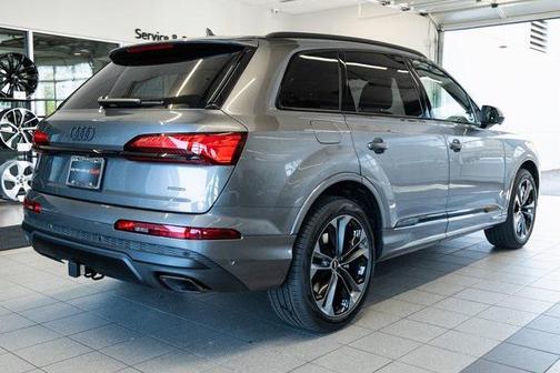 2025 Audi Q7 55 Premium Plus