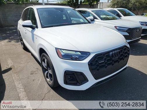 2022 Audi Q5 45 S line Premium Plus