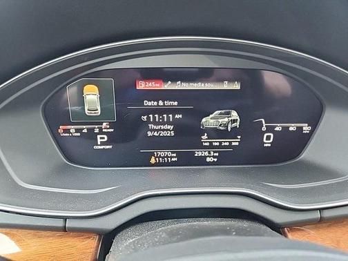 2022 Audi Q5 45 S line Premium Plus