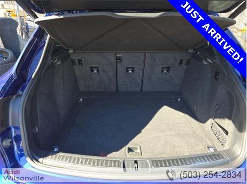 2023 Porsche Macan T