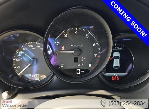 2023 Porsche Macan T