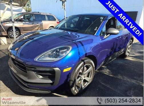 2023 Porsche Macan T