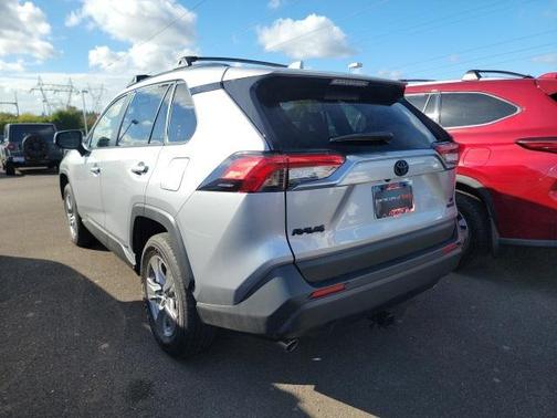 2023 Toyota RAV4 Hybrid LE